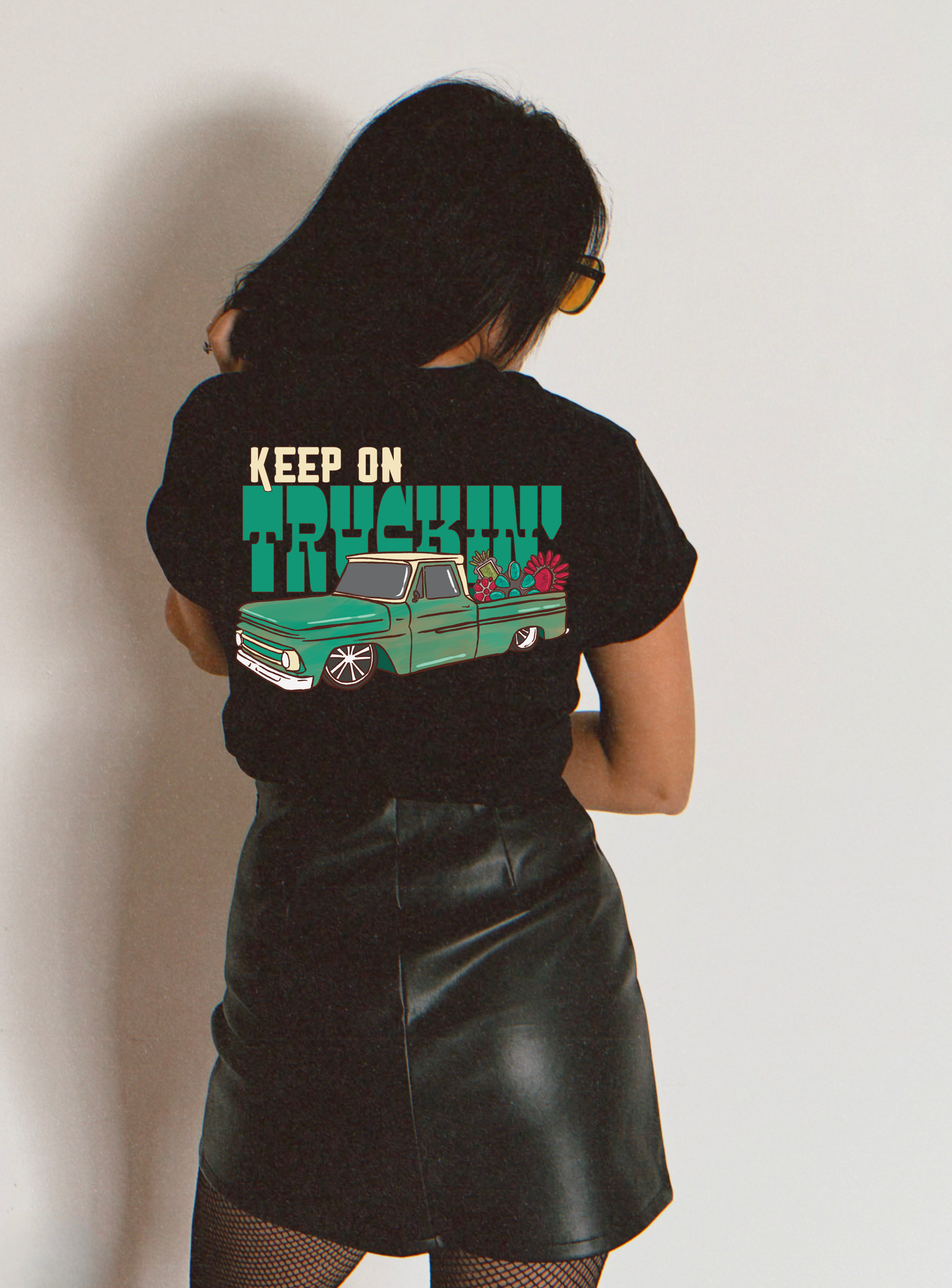 Keep on Truckin tee